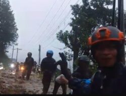 Longsor Tutup Akses Bojong–Batunyana, Warga Diminta Waspada