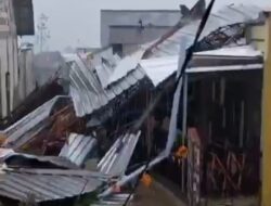Hujan Disertai Angin Kencang Terjang Traju Bumijawa, Belasan Rumah Warga Rusak
