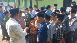 Semarak Tahun Baru Hijriyah 1448 H, MDT Bustanuttholibin Cerih Berbagi Kebahagiaan dengan Santri