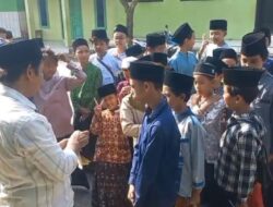 Semarak Tahun Baru Hijriyah 1448 H, MDT Bustanuttholibin Cerih Berbagi Kebahagiaan dengan Santri