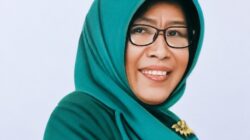 Dari Desa Tuwel Menuju Pendapa: Jejak Pengabdian Umi Azizah, Kader Muslimat NU yang Mengabdi untuk Umat dan Kabupaten Tegal