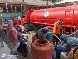 Kekeringan Melanda Penyalahan, BPBD Tegal Salurkan Air Bersih untuk Warga