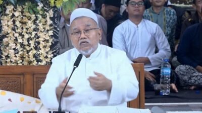 Istighosah Kubro Malam Jumat Kliwon di Ponpes Attauhidiyyah Cikura, KH Ahmad Sa’idi Tekankan Pentingnya Memahami Makna dan Ilmu Agama